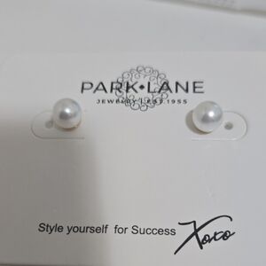 Park Lane "Dovey" White Pearl Earrings
